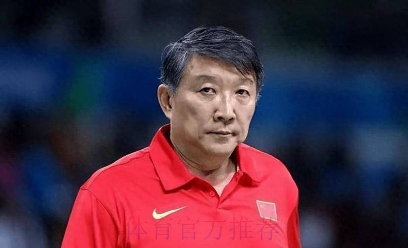 宫鲁鸣：对标一流强队 坚持“三全”方针